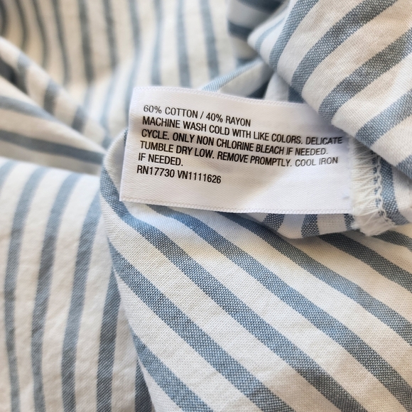 Maternity Ingrid & Isabel Long Sleeve White and Blue Shirt Size XXL - Picture 8 of 8